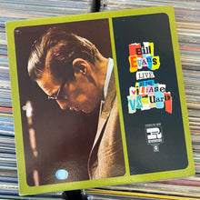 Load image into Gallery viewer, EVANS, BILL – LIVE AT THE VILLAGE VANGUARD LP (USED, '67)
