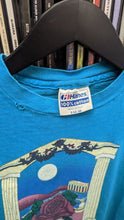 Load image into Gallery viewer, GRATEFUL DEAD GREEK THEATRE T-SHIRT
